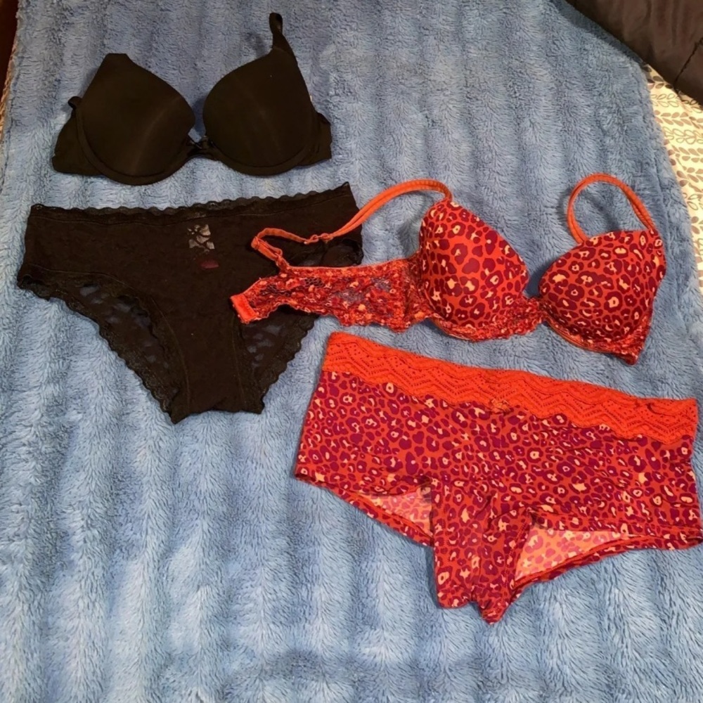 Bra & panty sets
